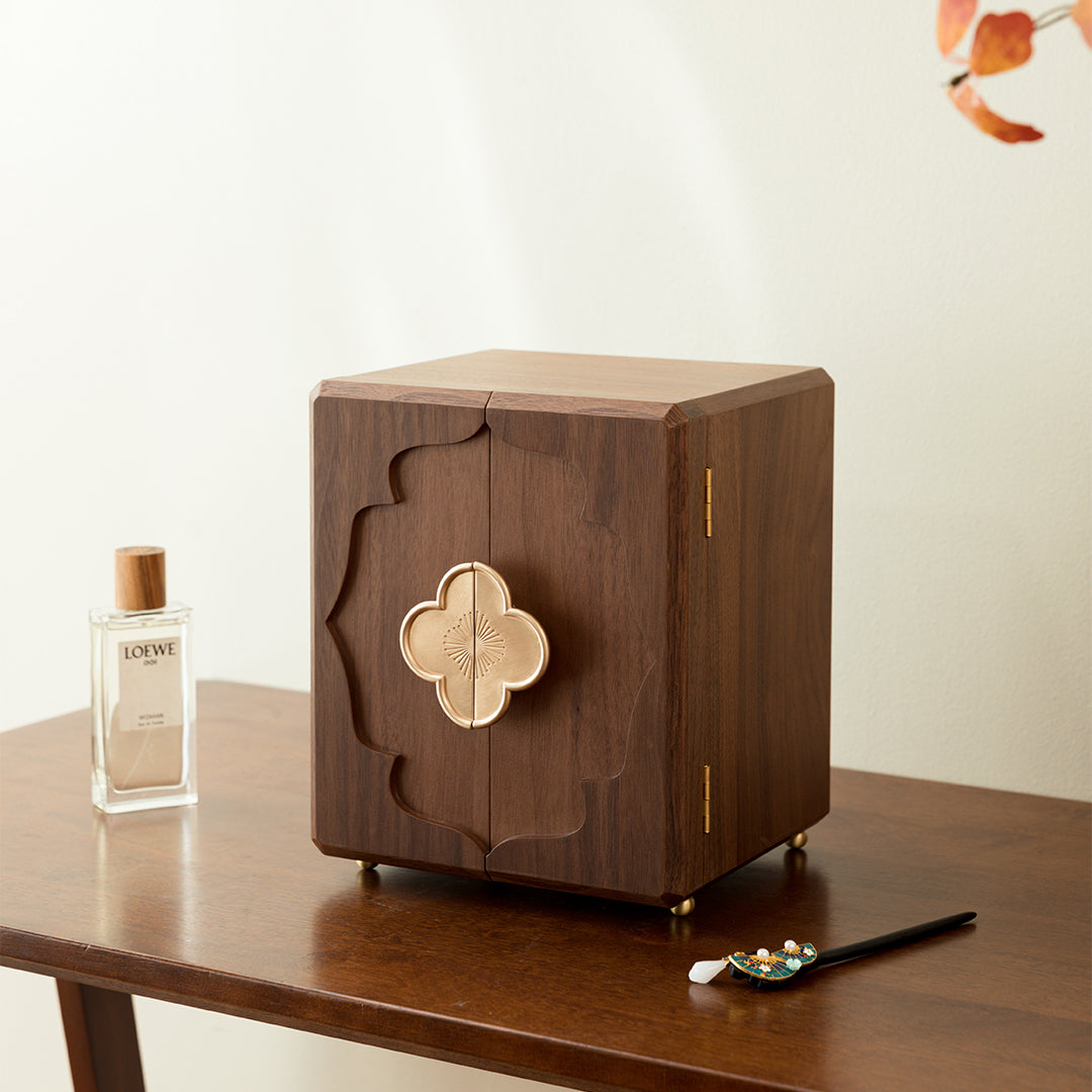 Walnut wood Jewelry Box with 5 drawers