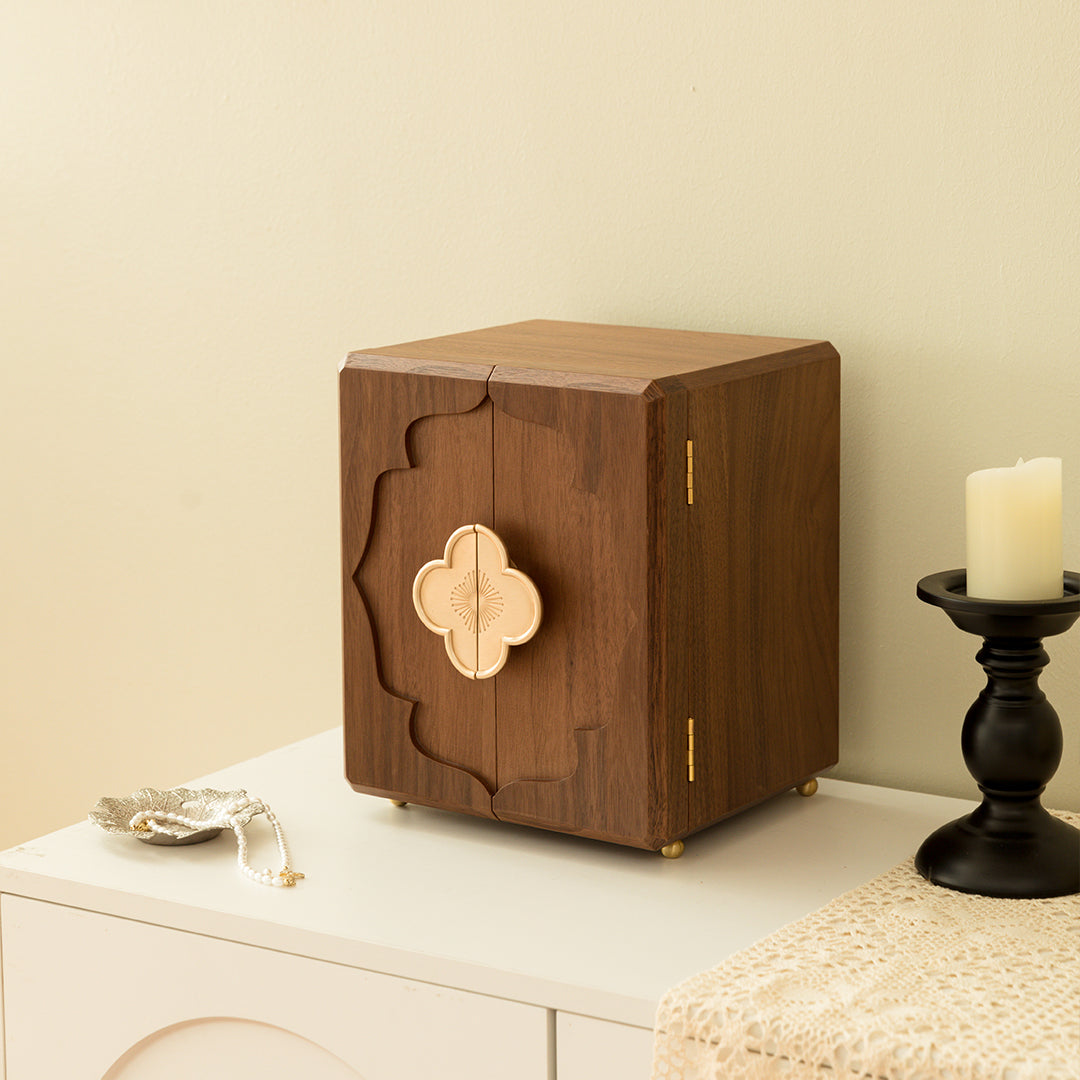 Walnut wood Jewelry Box with 5 drawers