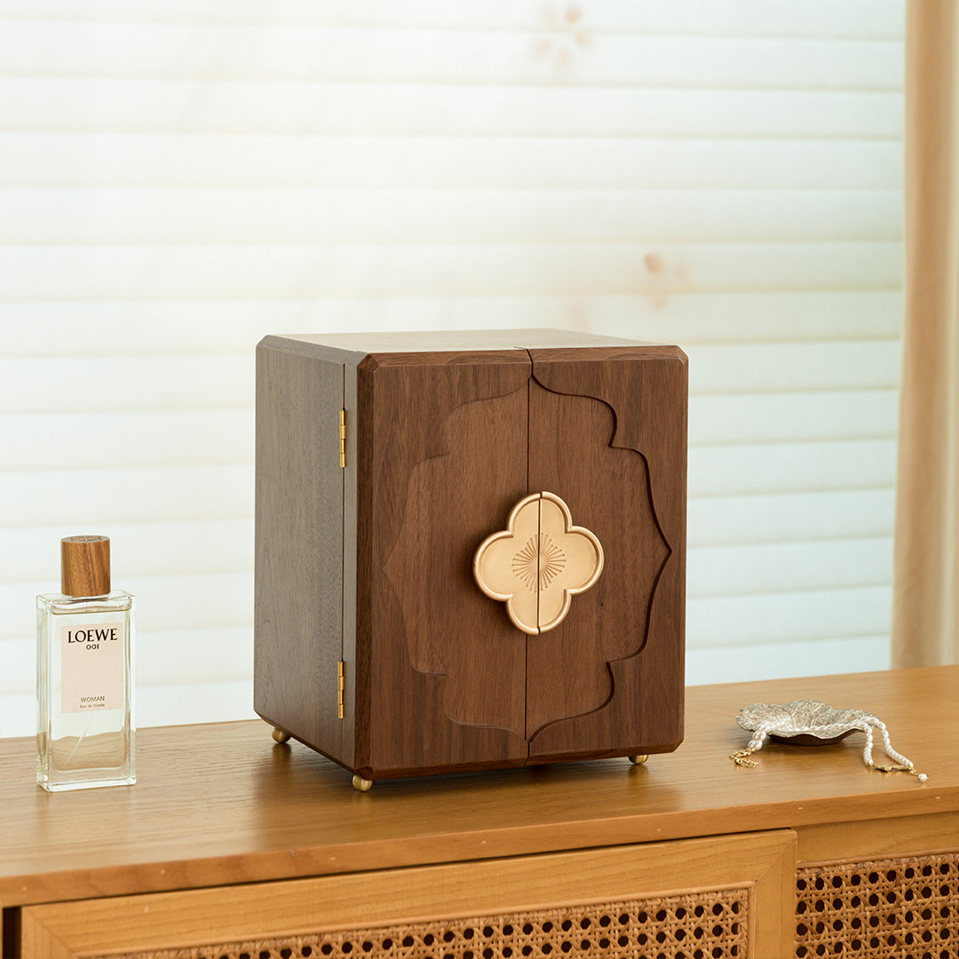 Walnut wood Jewelry Box with 5 drawers